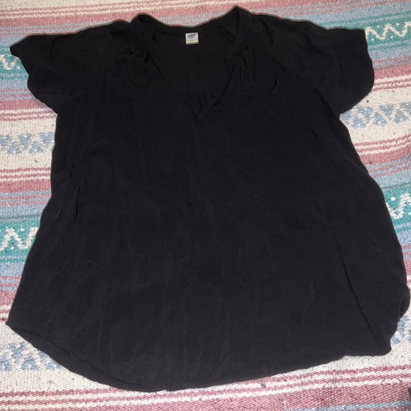 Old Navy black short-sleeved blouse - Picture 1 of 2
